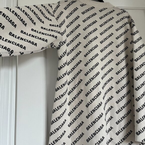 NWT Balenciaga Cardigan Sweater Off-white Allover Logo Knit Wool Blend V-Neck - Picture 11 of 11